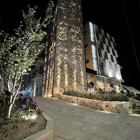 Hotel Qeparo Exterior photo